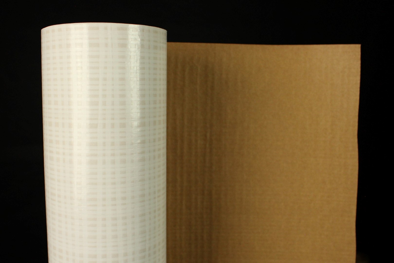 Deeploy's Wood Pulp White Kraft Paper Roll, GSM: 80 - 120 GSM at
